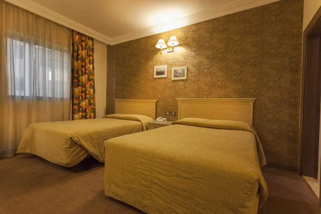 Economy room