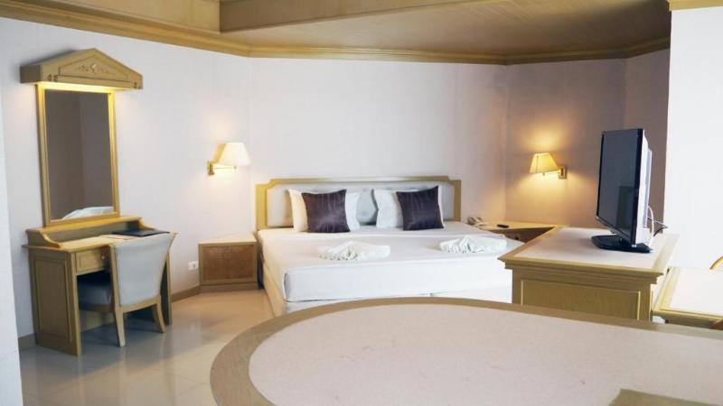 Двухместный номер Executive с балконом двуспальная кровать в City Beach Resort