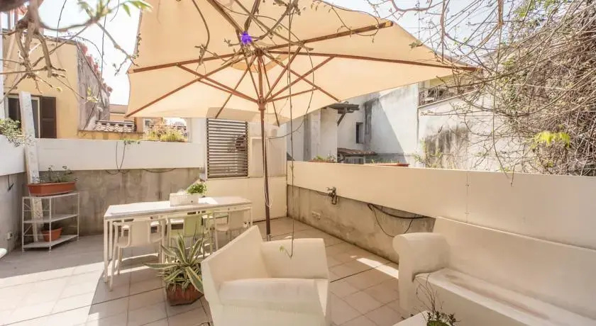 Via Baccina Forum Apartments