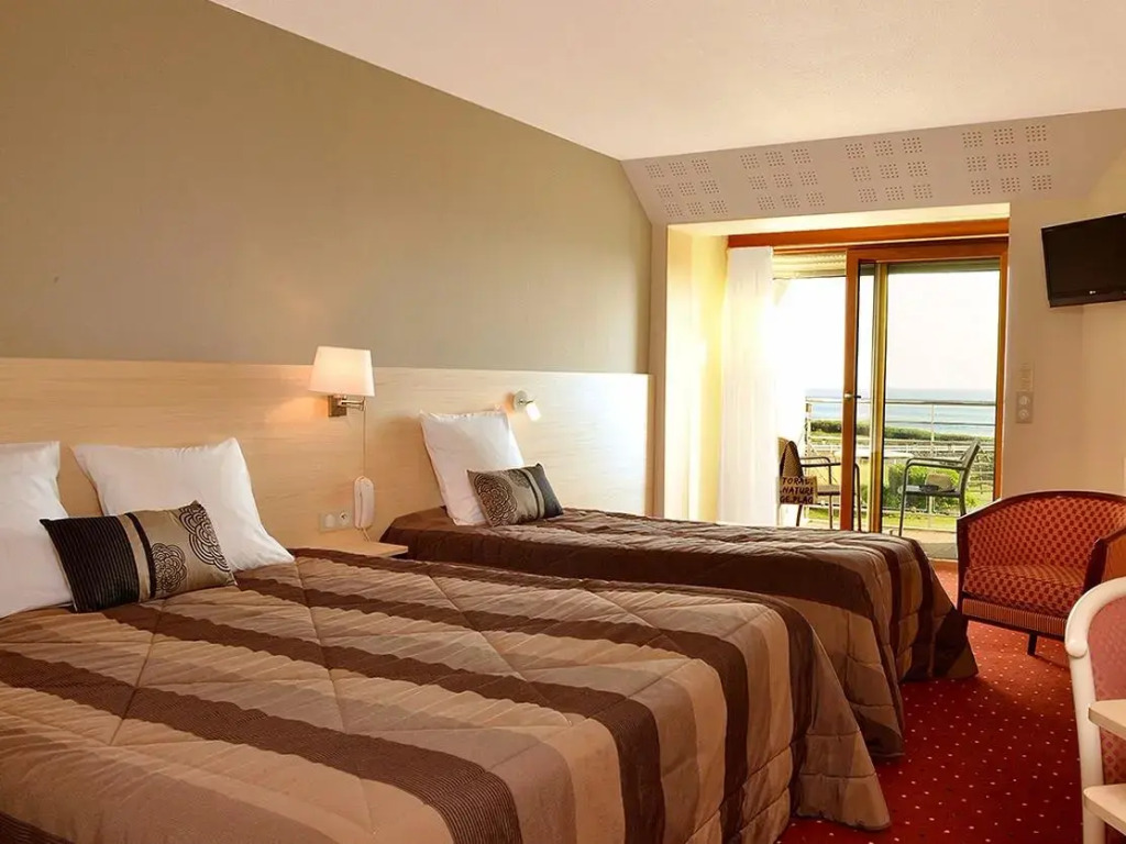 Logis Hôtel Breiz-Armor by null