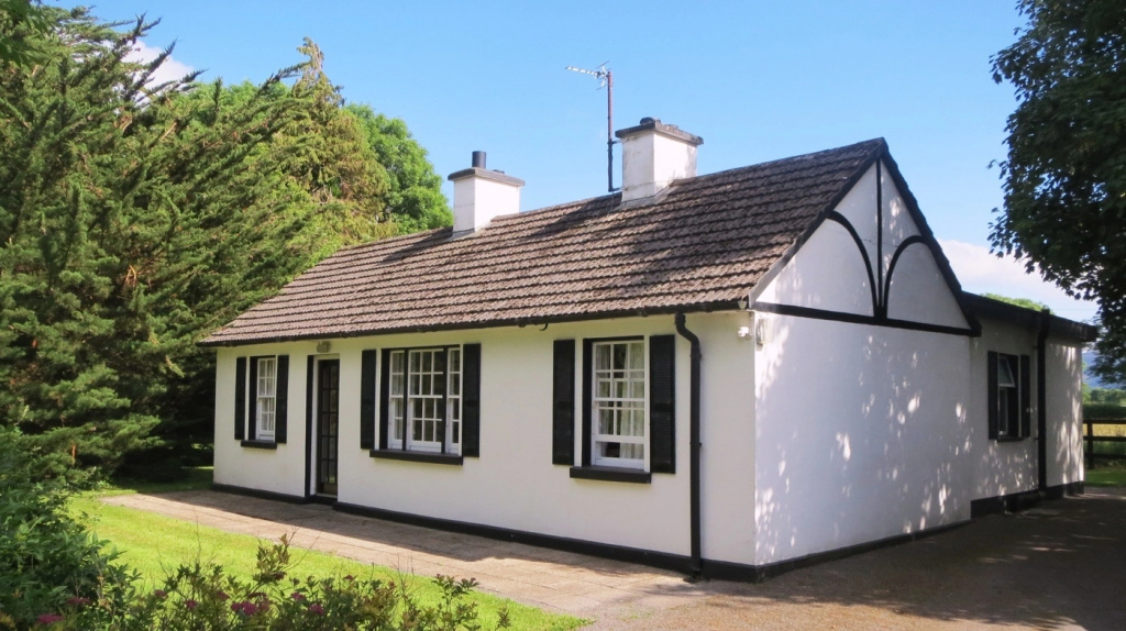 Bansha House
