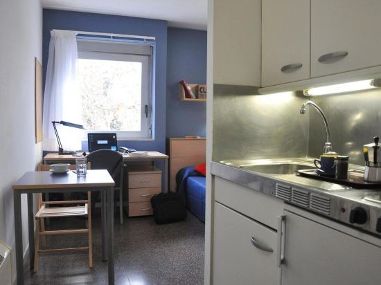 Residencia Universitaria RESA La Ciutadella - 18