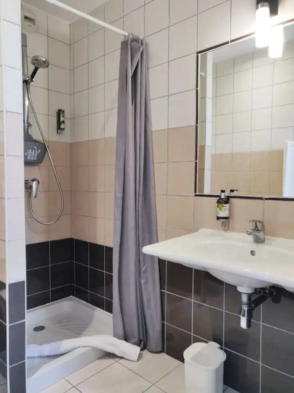 Logis Hôtel Le Richelieu - Royan Atlantique - Chambres