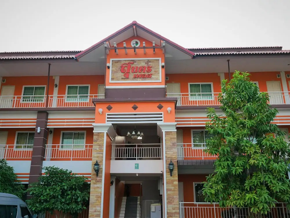 Suntorn Place
