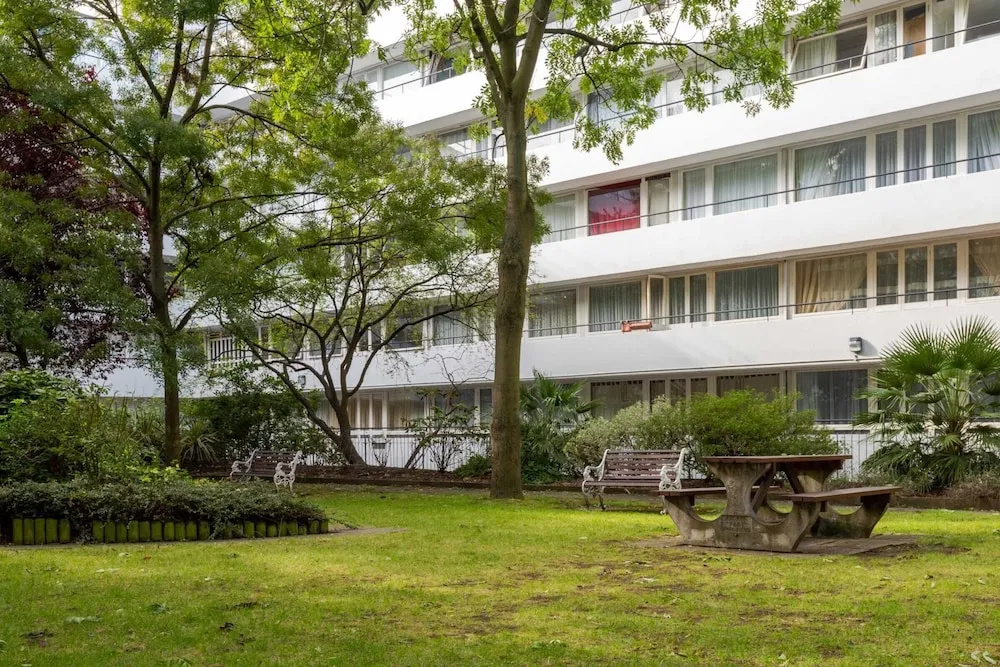 Fantastic Central 3 bed, 8 guests, Regent's Park and Oxford St by GuestReady
