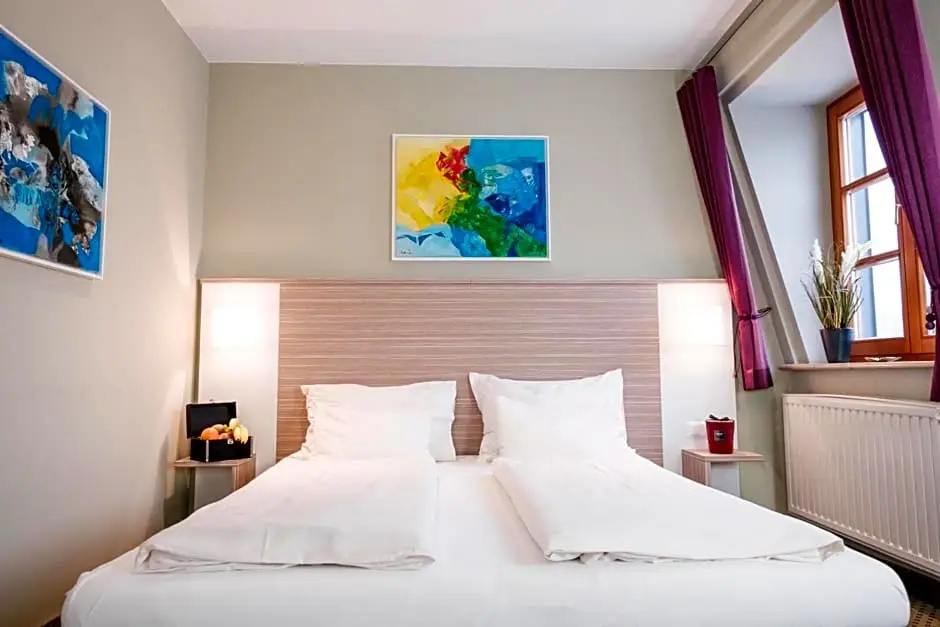 Hotel Restaurant Bistro Raffel - Chambres