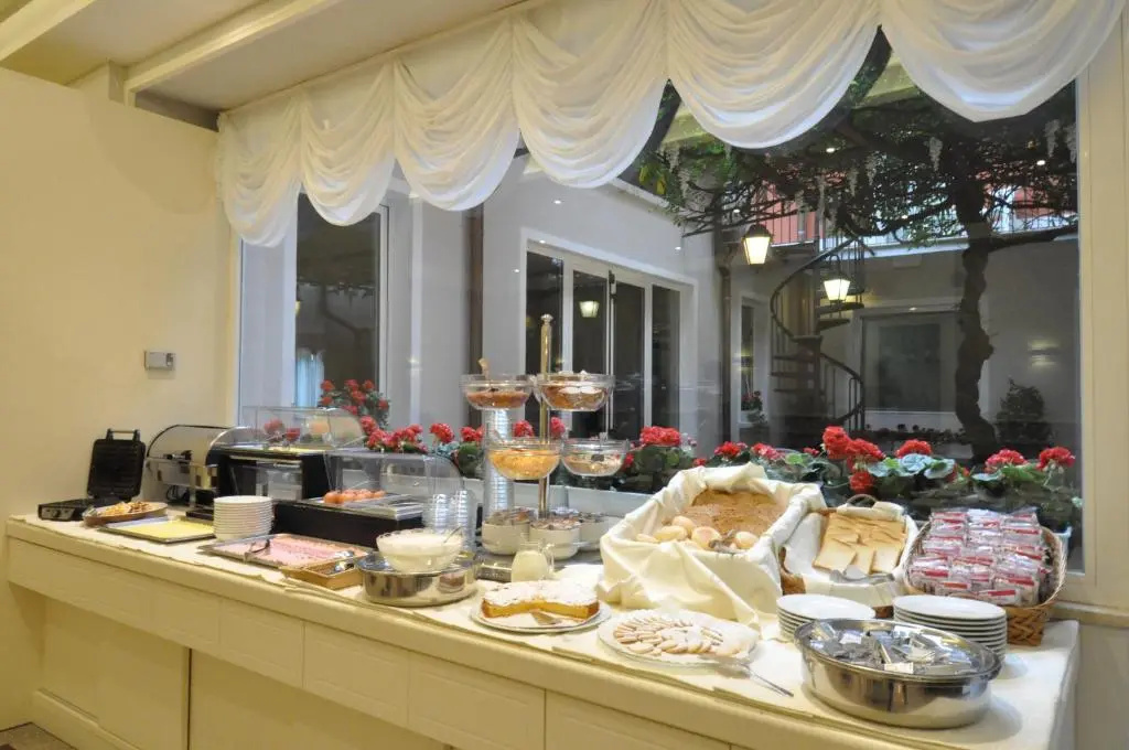 Cavour 30TRE - Hotel Moderno - Général