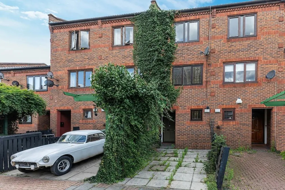Lovely 3-bed House in Brixton Near Clapham Common