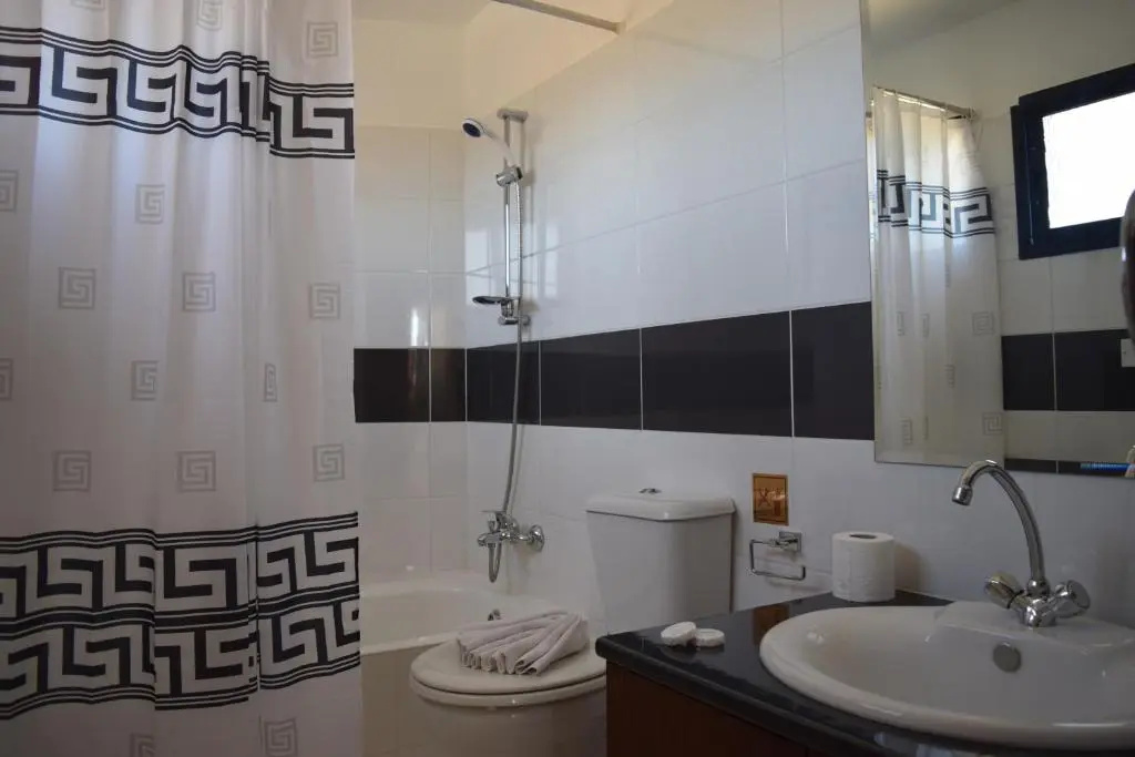 Anna Hotel Apartments - Chambres