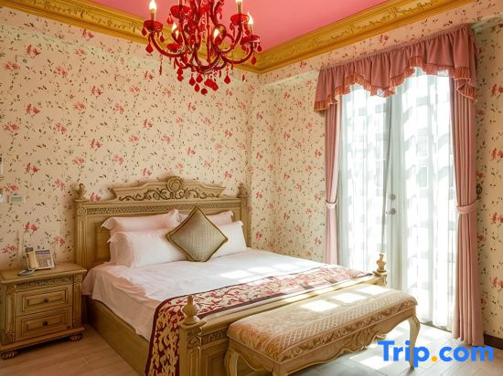 Standard Double room with view (full double bed)