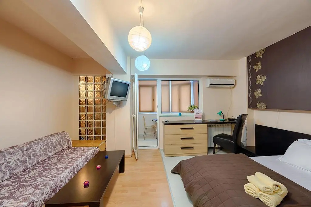 Eastcomfort Romana Square
