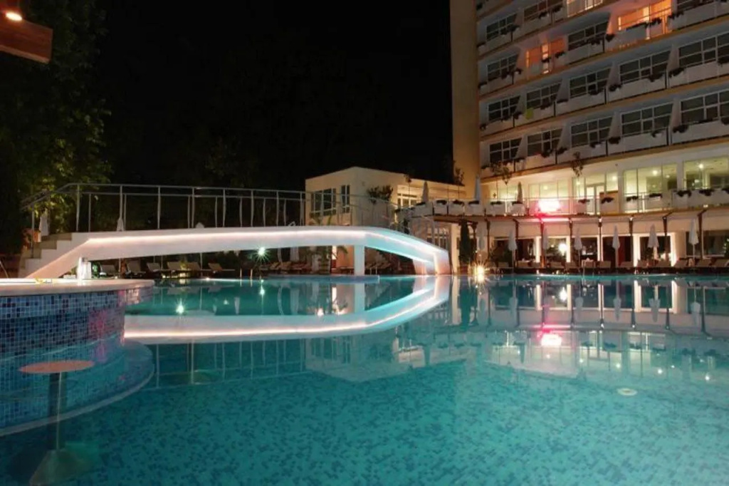 Grand Hotel Oasis - Général