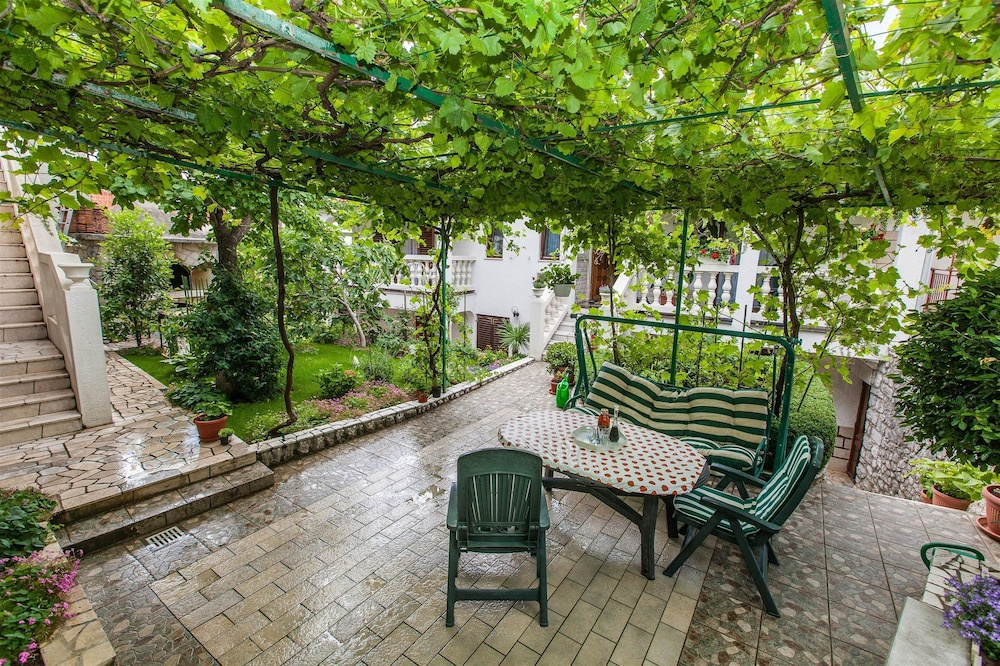 Apartment Marinko