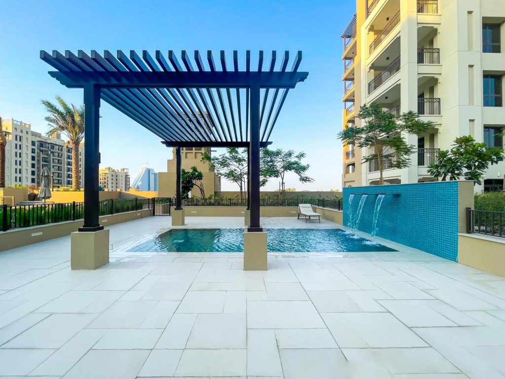 Exclusive Seaview 3BR Roof Terrace Apt with Scenic Views of Burj alArab