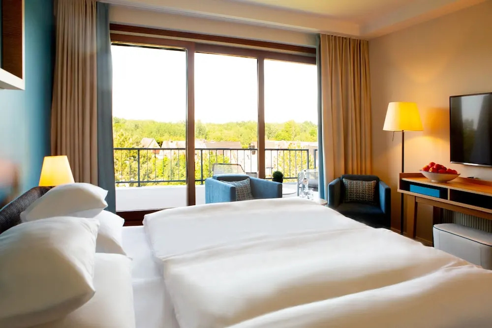 Standard Double room with garden view (full double bed)
