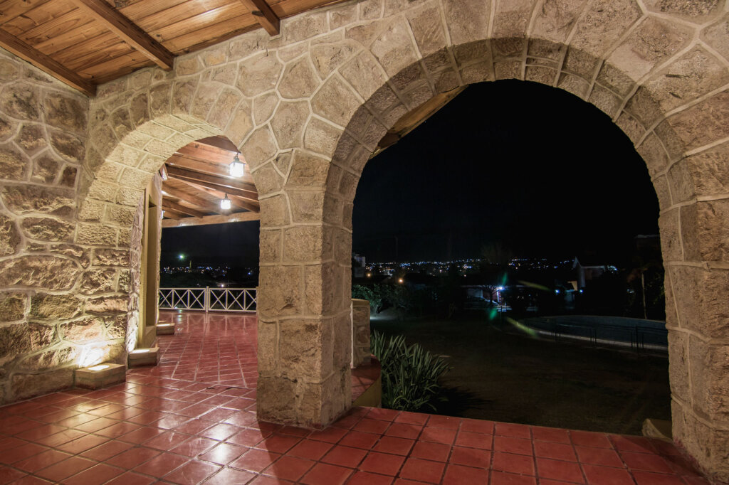 Pinares del Cerro Resort & Suites picture
