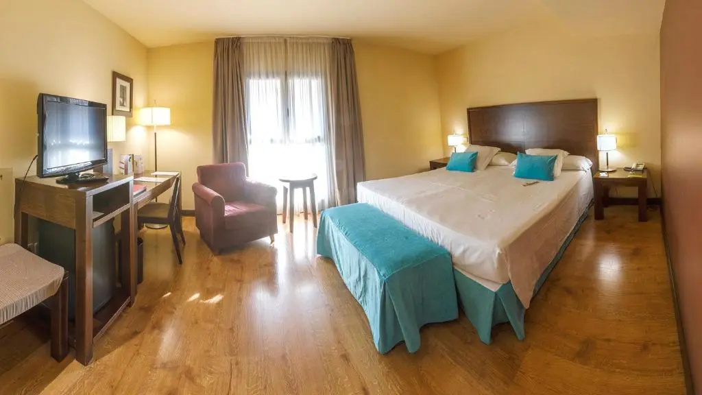 Grand Hotel Ciudad De Barbastro - Chambres