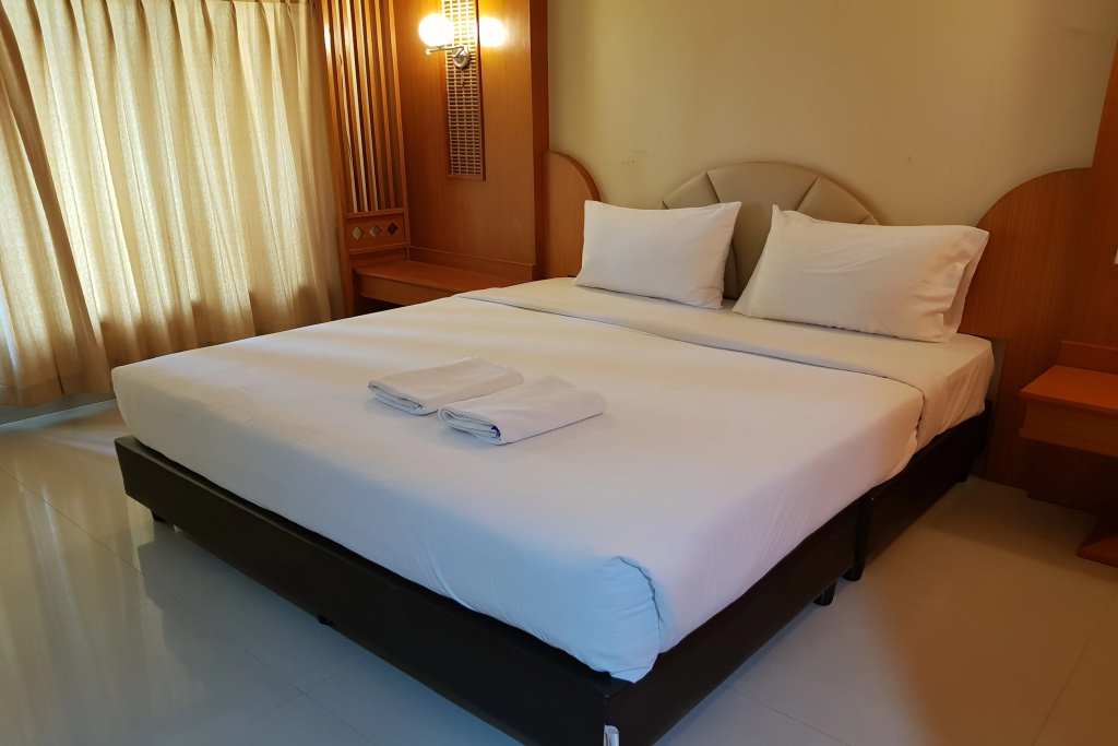 Standard Double room (full double bed)