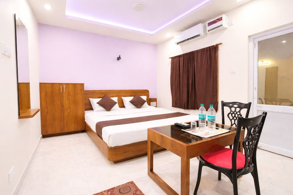 Hotel Blueee Sagar Near Golden Sea Beach