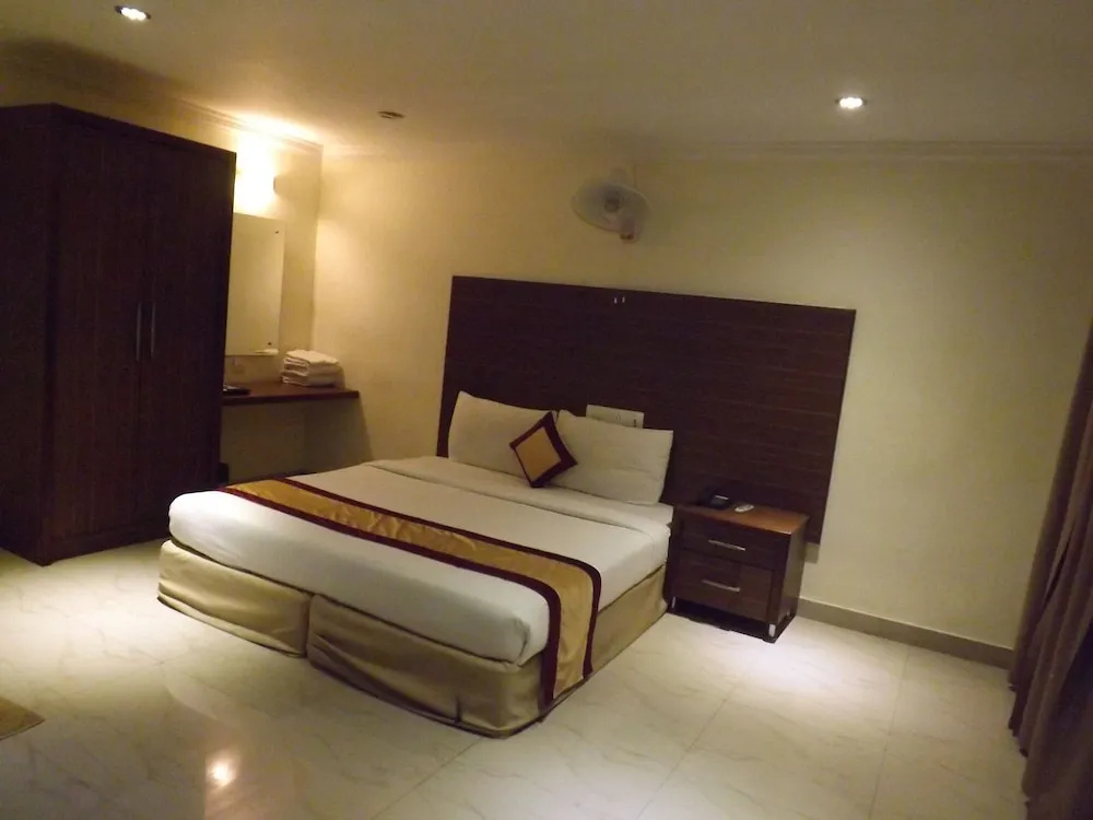 Castle International Premium Hotel - Chambres