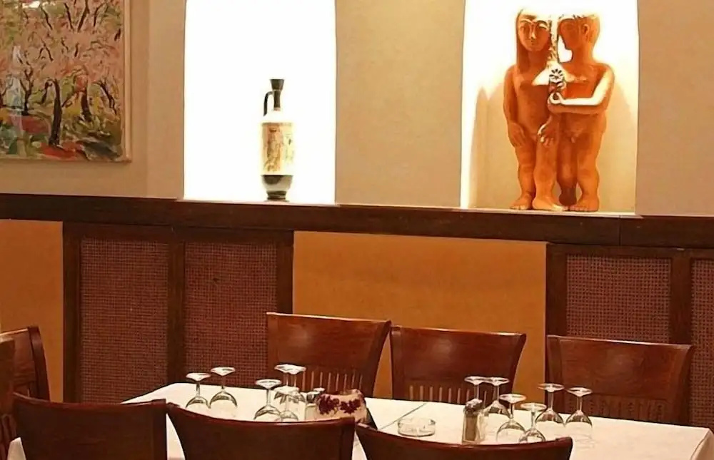 Iniohos Hotel Restaurant - Général