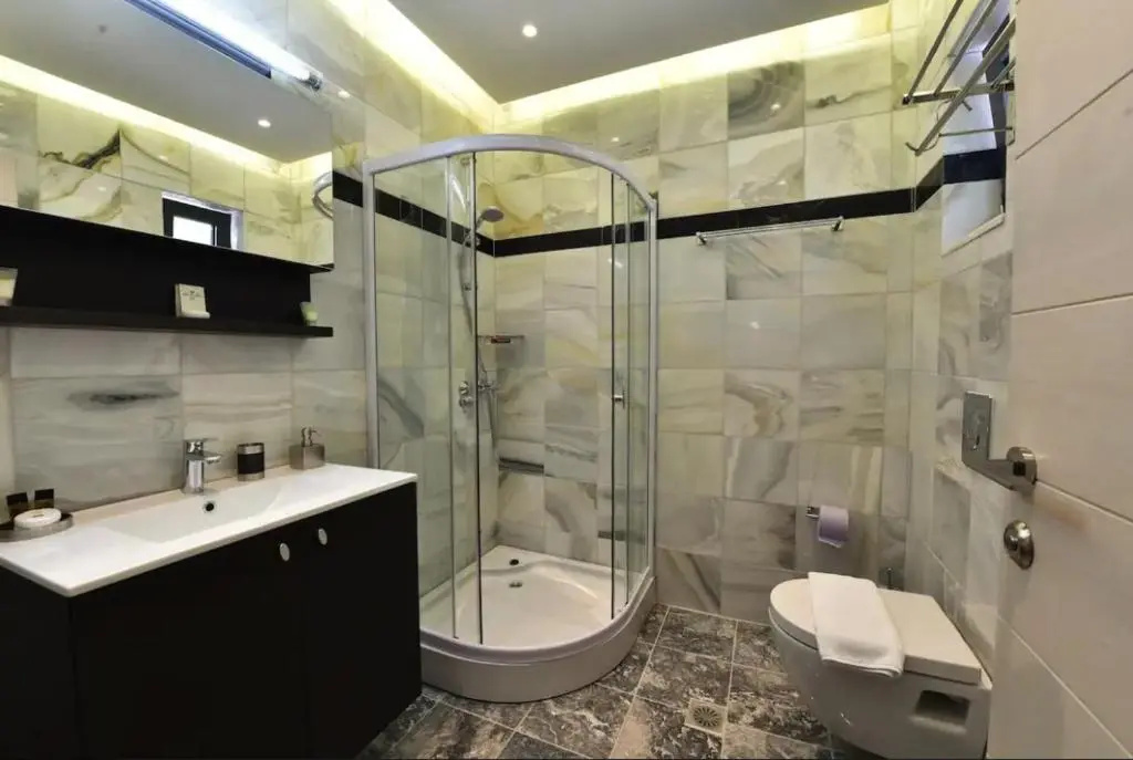 2 Bedrooms Duplex Suite with mountain view
