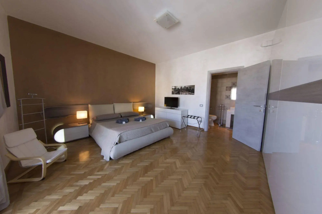 Penthouse Station Luxury Suites & Apts - Général