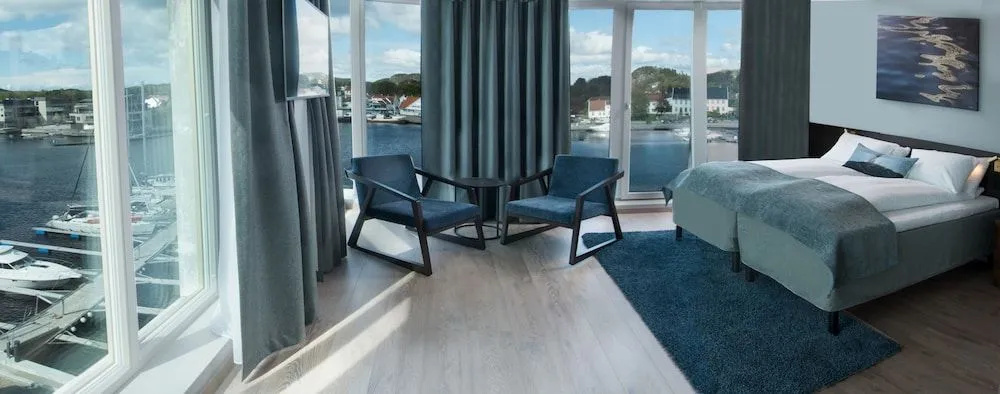 Balcony & Terrace