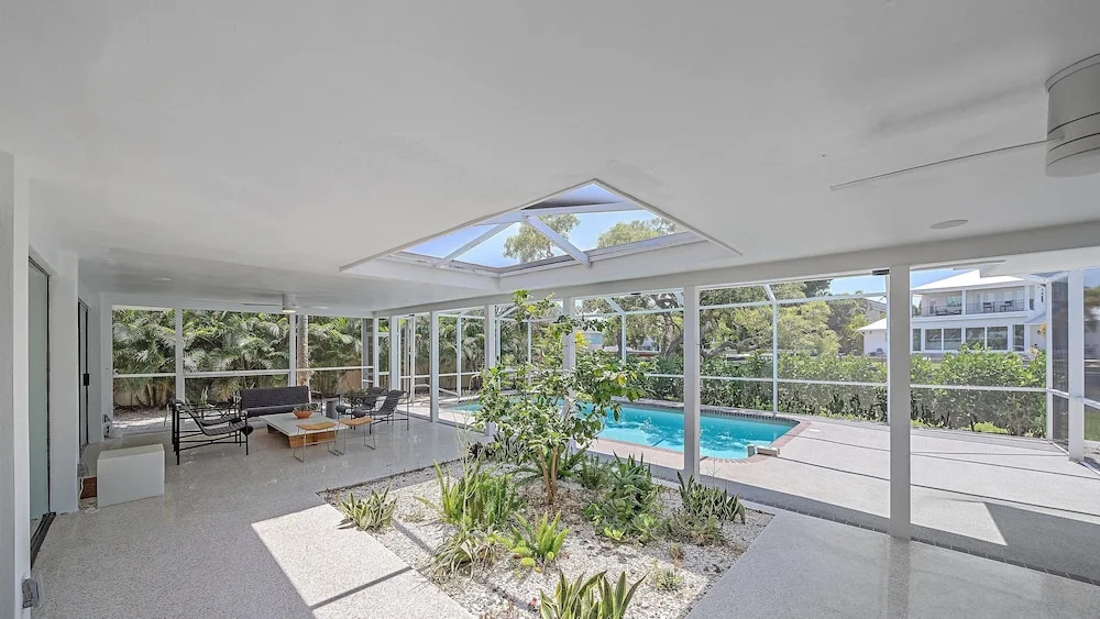 The Windward House 3 Bedroom Home by RedAwning