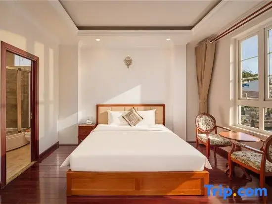 Superior Double room (full double bed)