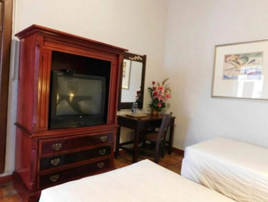 Hotel Urdinola — 5