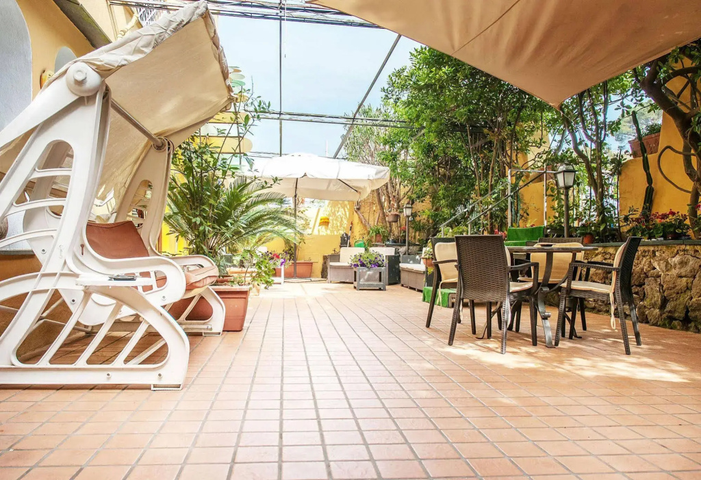 Hotel photo 11