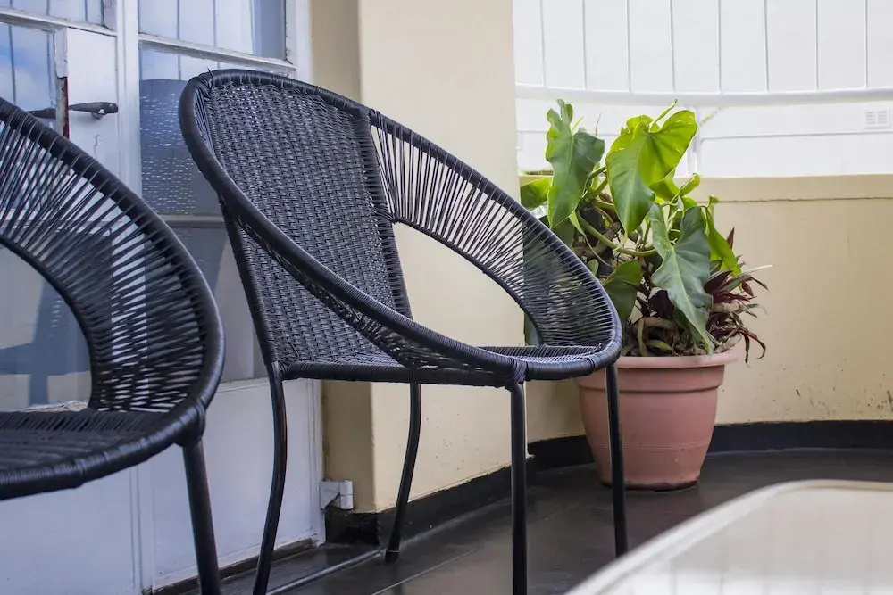 Centrally Located 1 Bedroom Apartment - 2365