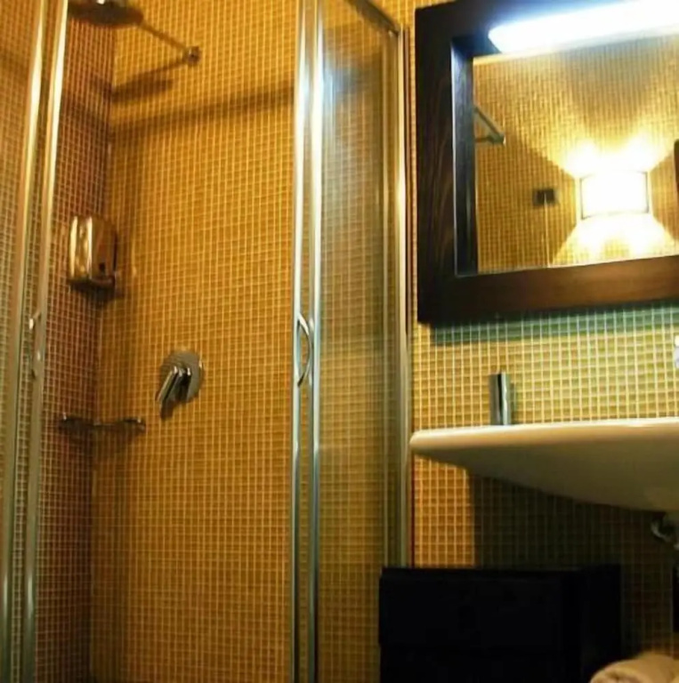 Comfort room