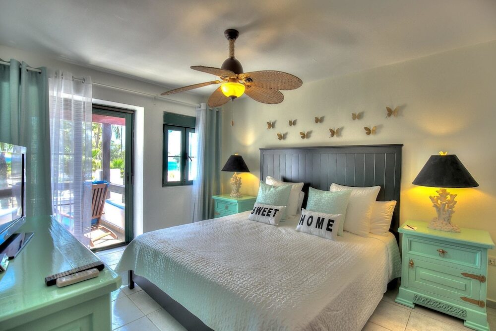 Отель Beautiful Beachfront Apartment With Unique Ocean Views, фото 5