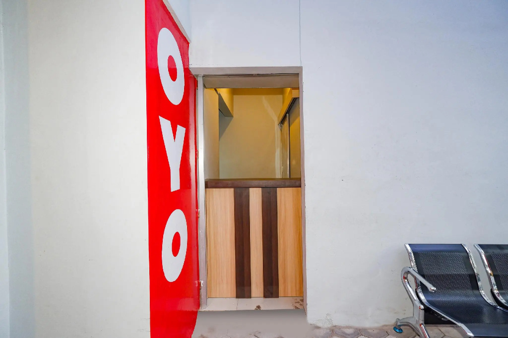 OYO 2545 Maddava House