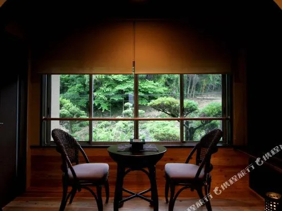 Balcony & Terrace