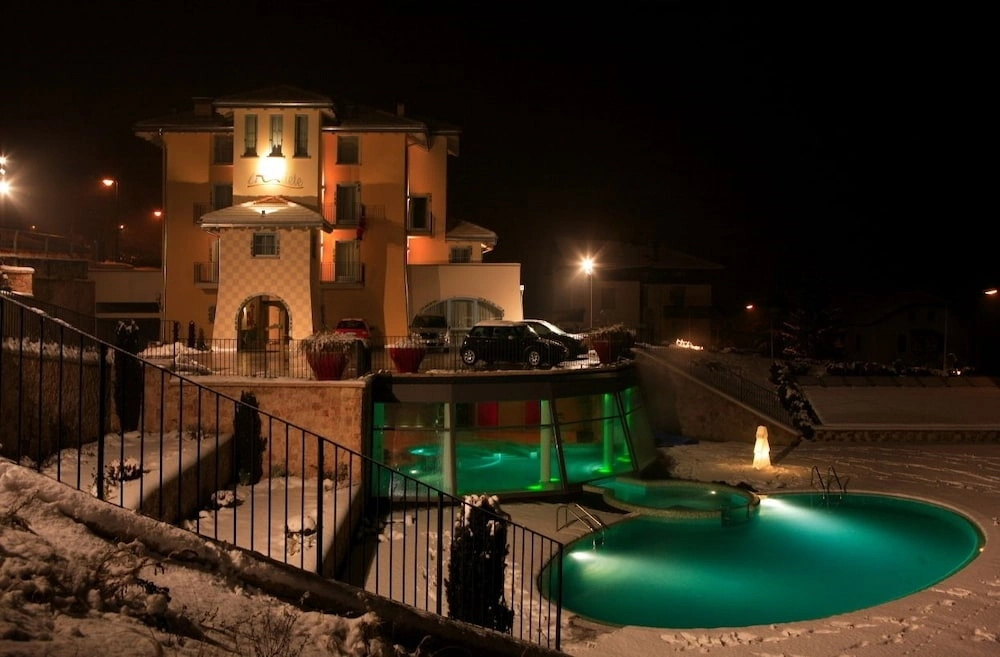 Hotel photo 1