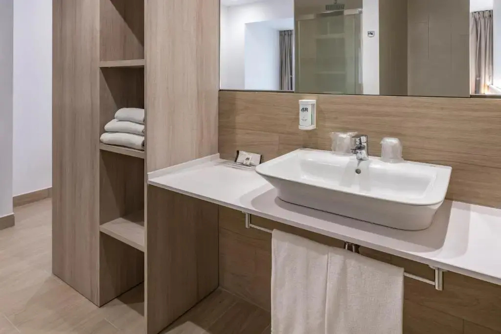 Hotel 4R Gran Europe - Chambres