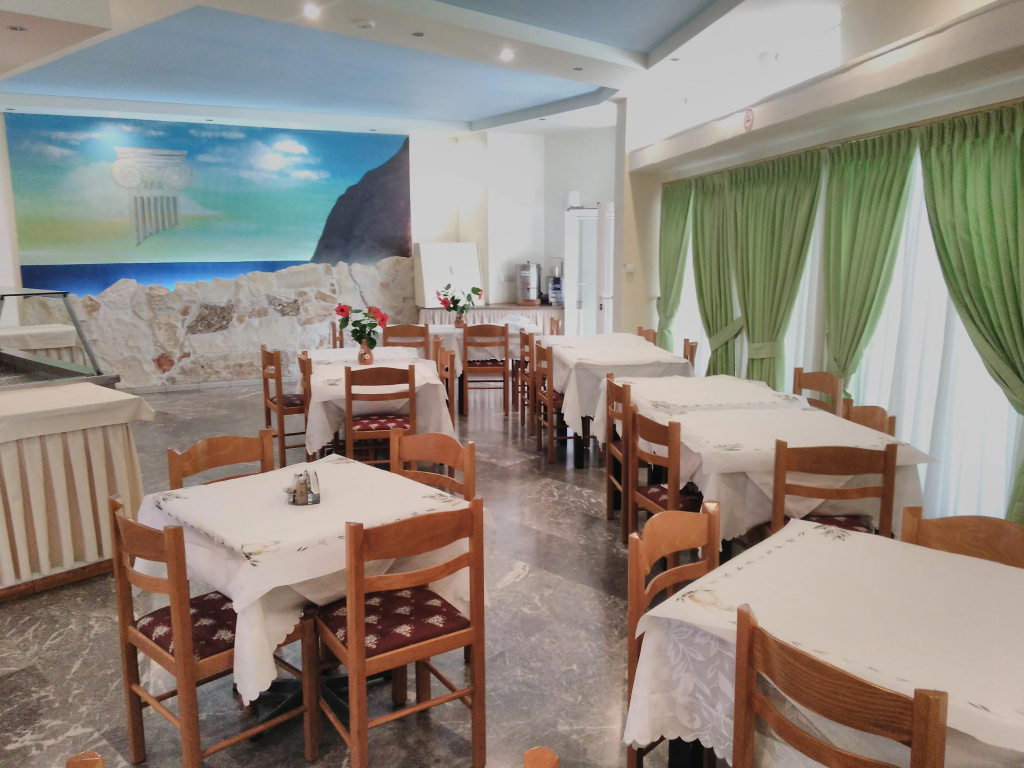 Food & Beverage