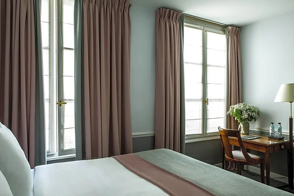 Double Junior Suite (full double bed)
