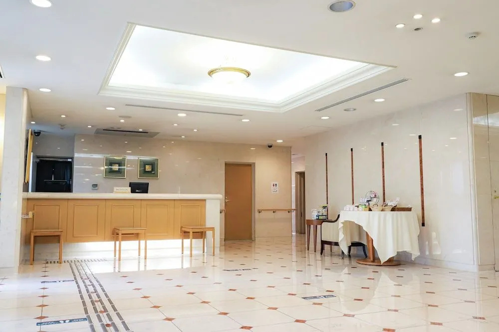 Lobby & Reception