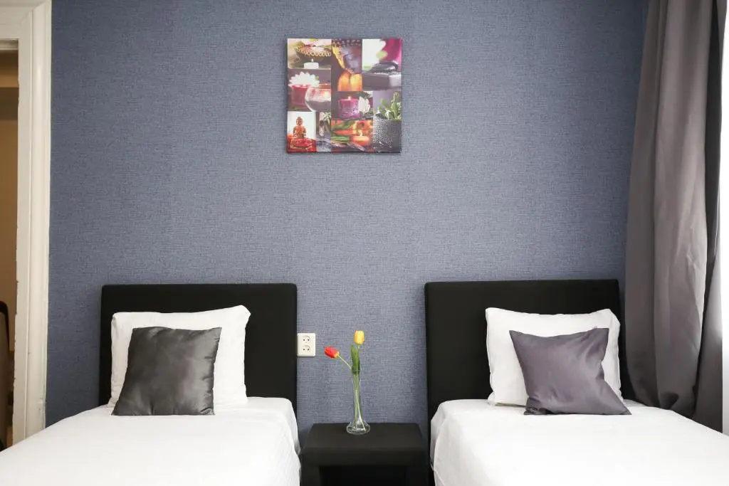 Double room (twin beds)