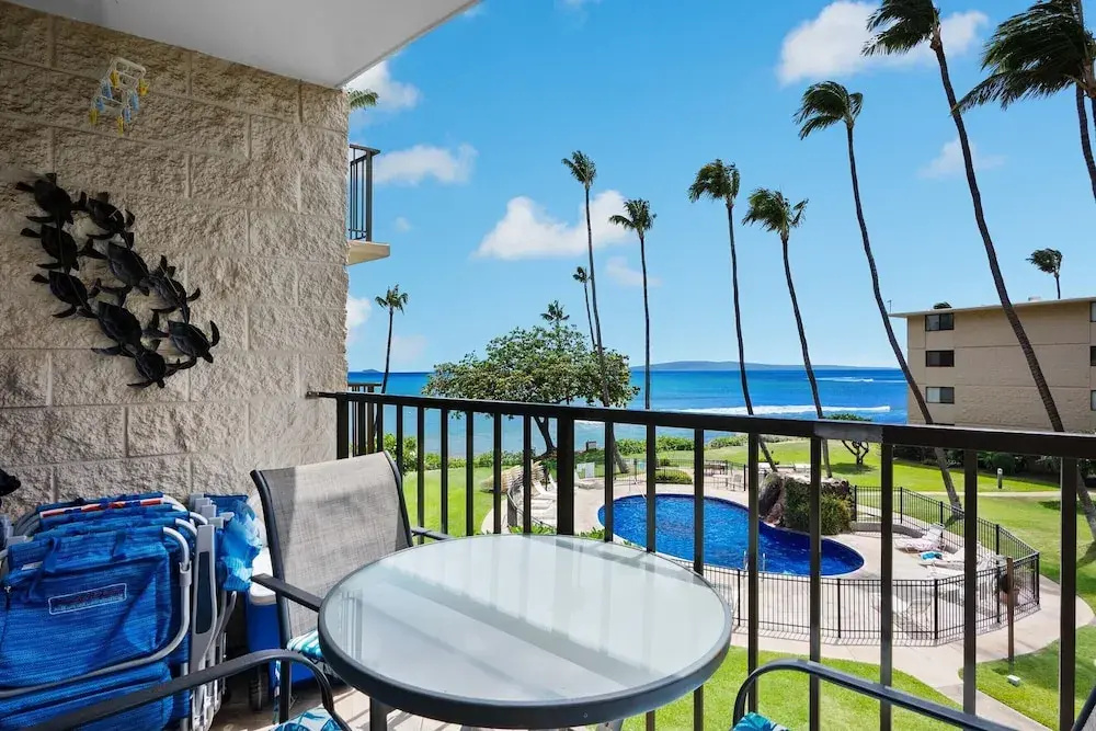 Kanai a Nalu 314 - Modern, Renovated, Oceanfront Condo, Breathtaking Views, AC!