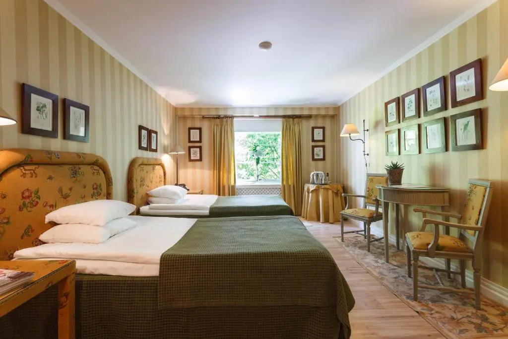 Standard Double room (full double bed)