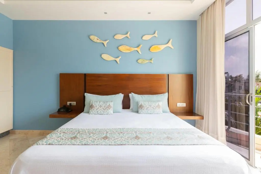 Standard Double room with balcony (full double bed)