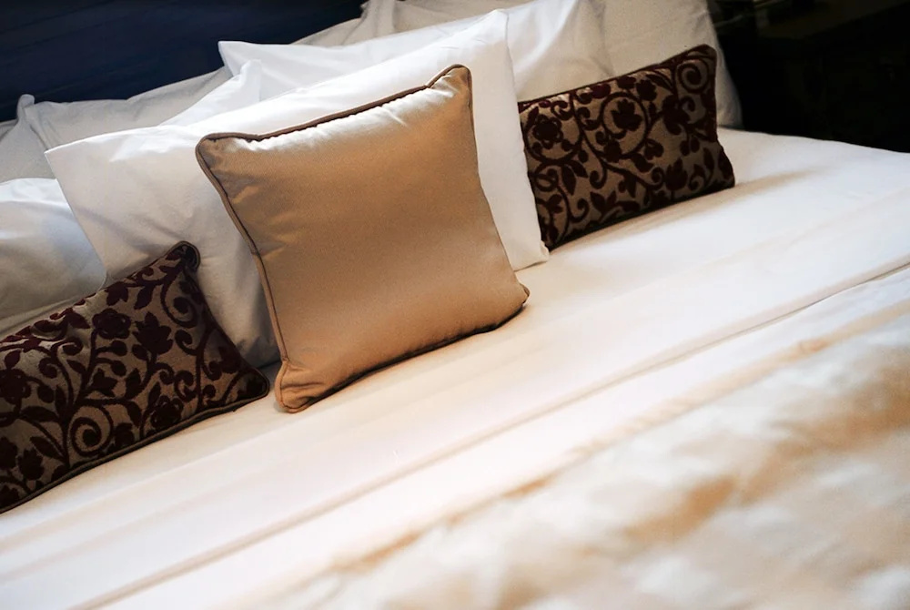 Double Suite (full double bed)