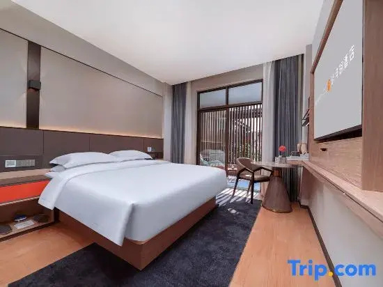 Standard Double room with courtyard view (full double bed)