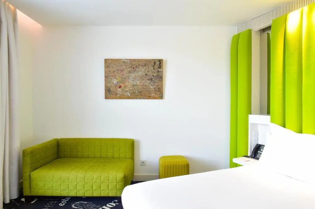 Classic Double room (full double bed)