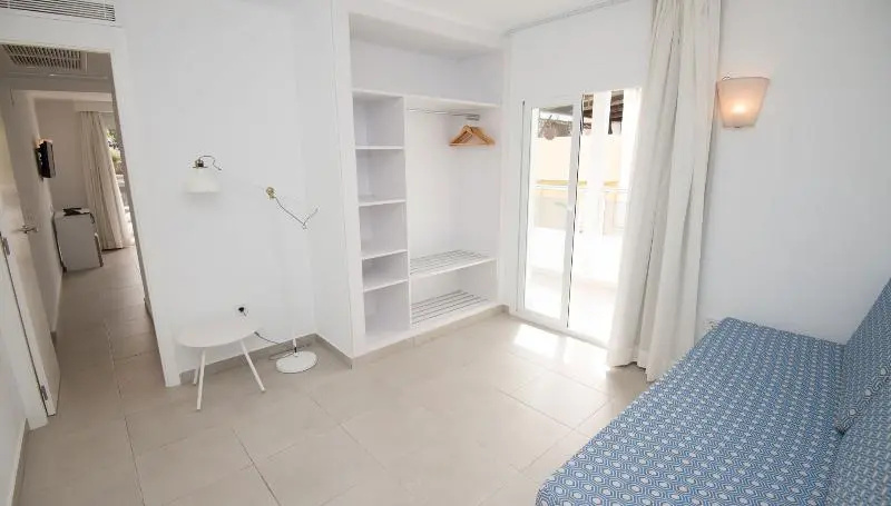Standard room with balcony